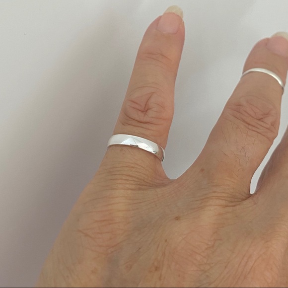 💐TOP SELLER 💐Sterling Silver 3mm Wedding Band, Stackable Rings, Plain Bands - Picture 7 of 8